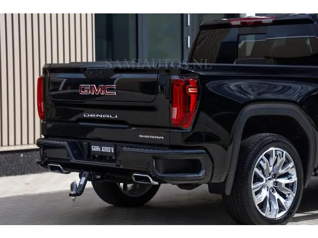 GMC Sierra