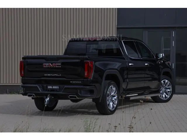 GMC Sierra