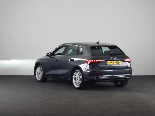Audi A3 Sportback 40 TFSI e Business edition 204pk | Stoelverwarming | Elek. achterklep | Carplay |...
