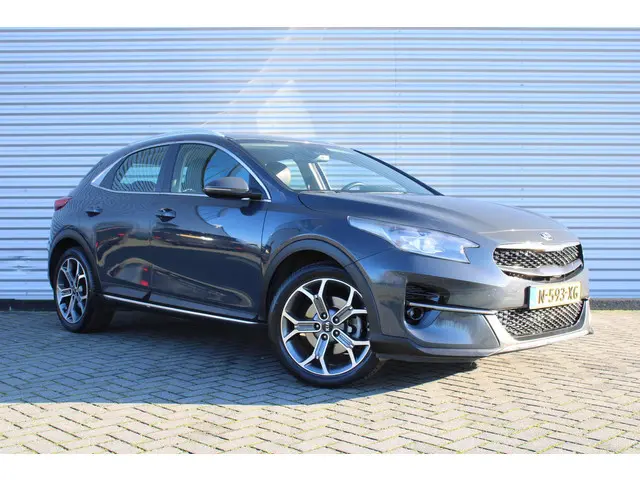 Kia Xceed 1.5 T-GDI MHEV DynamicLine | Airco | Navi | Cruise | Camera | 18" LM |