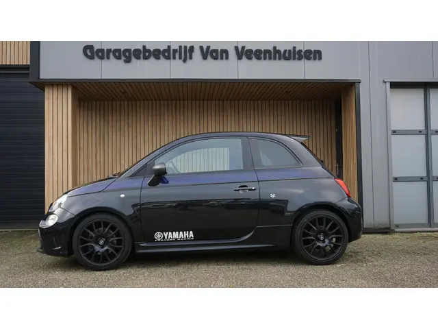 Abarth 595 1.4 T-Jet 165pk Monster Energy Yamaha *Gelimiteerde oplage One off 2000* Virtual Cockpit...
