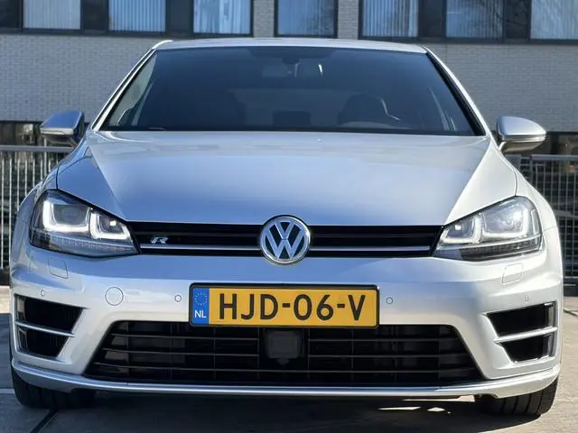 Volkswagen Golf 2.0 TSI R 4Motion DSG 300pk | Achteruitrijcamera | Bi-xenon koplampen | Cruise contr...