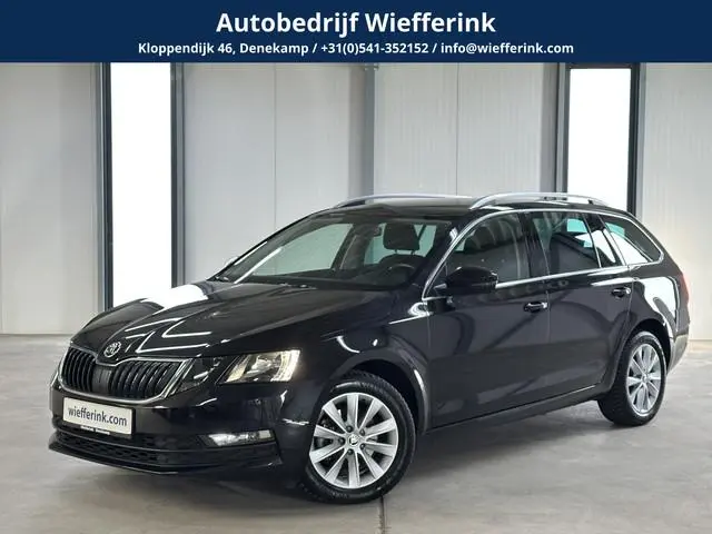 Škoda Octavia Combi 1.5 TSI Greentech Business Edition | Trekhaak |