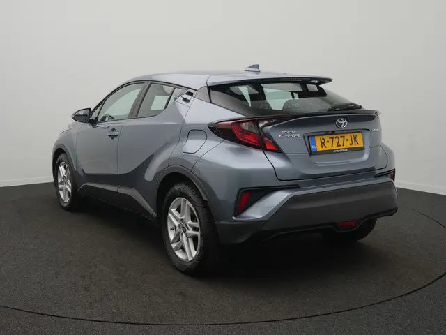 Toyota C-HR 1.8 Hybrid Business - RIJKLAARPRIJS - Achteruitrijcamera - All Seasonbanden - Adaptive C...