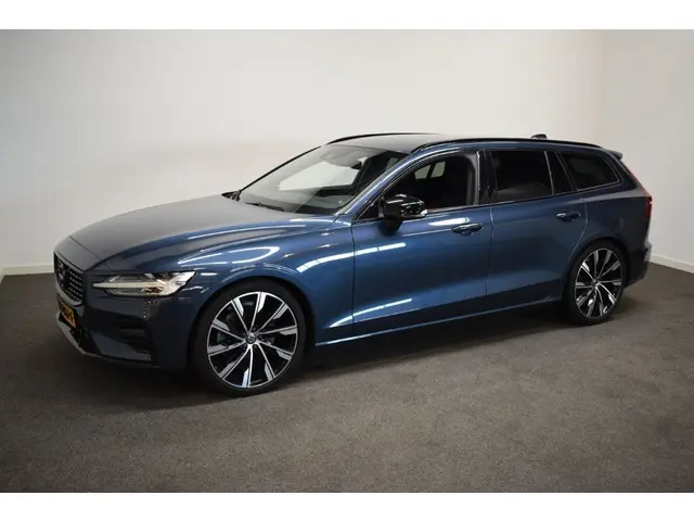 Volvo V60 2.0 T5 250pk AUT8 R-Design Leer/ Harman Kardon/ Apple CArPlay/ DAB/ Stuurverw./ CD speler