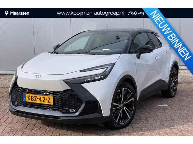 Toyota C-HR 1.8 Hybrid 140 Executive / Stoelverwarming / JBL / Memory / Bi-Tone / 19" / Camera /