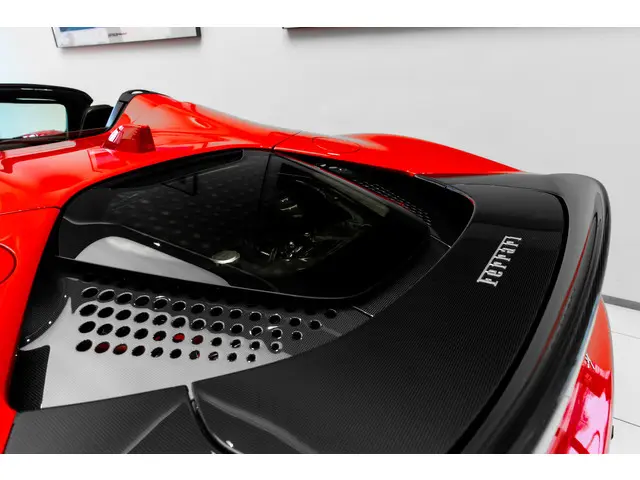 Ferrari SF90 Spider