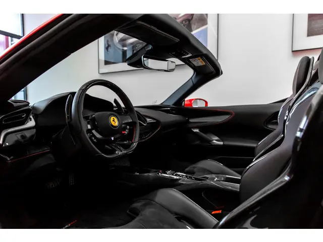 Ferrari SF90 Spider