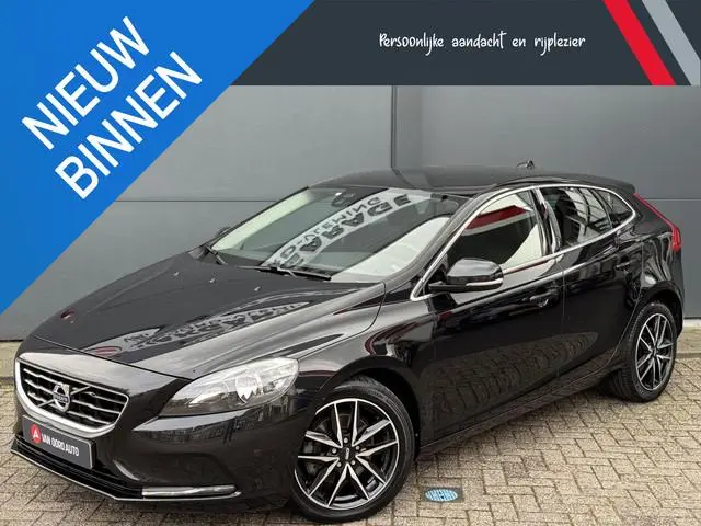 Volvo V40 1.6 T3 Momentum / 100% Onderhoud / Geen Import