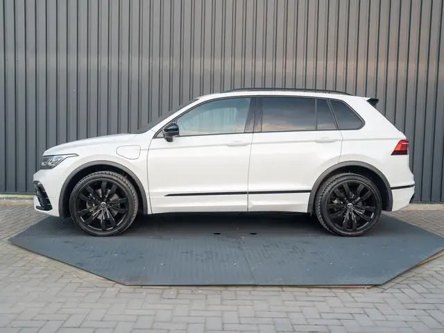 Volkswagen Tiguan 1.4 TSI eHybrid R-Line Business+ | 360 Camera | Panodak | 20'' | Keyless | Prijs R...