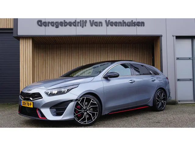 Kia ProCeed 1.6 T-GDI 204pk GT *Facelift* Pano.Dak JBL Virtual Leder/Alcantara 19inch LM Stoel & Stu...