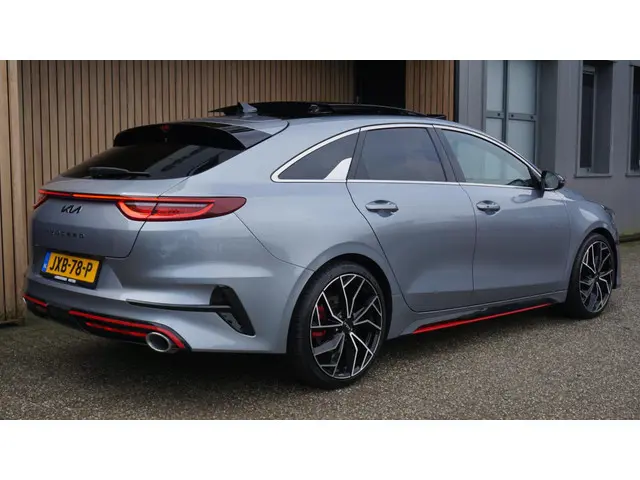 Kia ProCeed