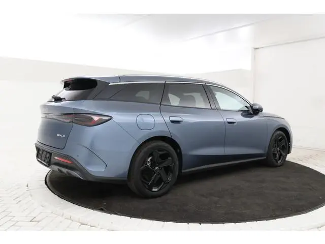 BYD SEAL
