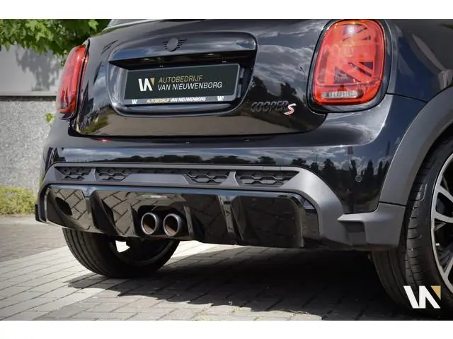 MINI 3-Deurs 2.0 Cooper S John Cooper Works Facelift | Panoramadak | Harman Kardon | HUD | Camera |...