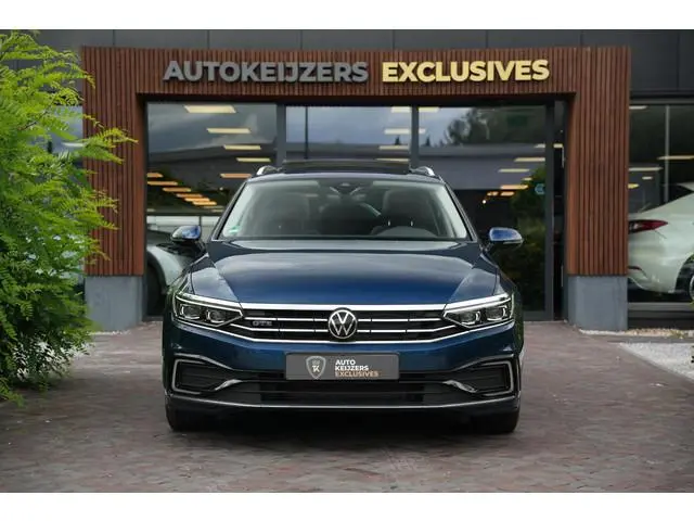 Volkswagen Passat 1.4 TSI PHEV GTE Pano