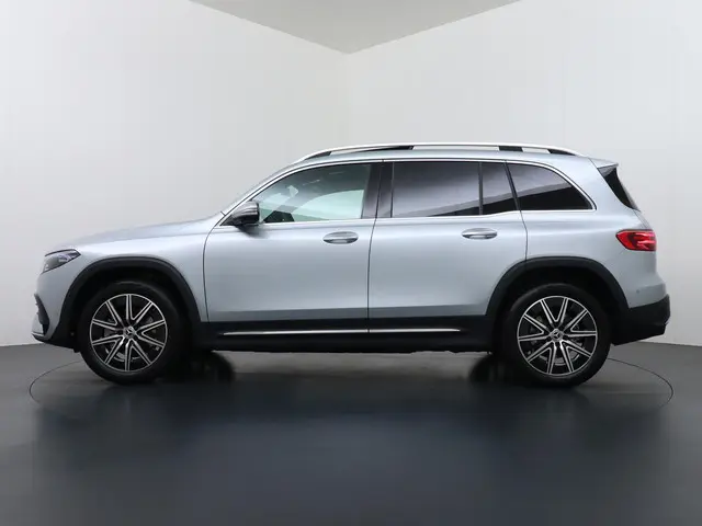 Mercedes-Benz EQB 250+ Business Solution AMG 71 kWh Accu | Memorystoelen | Apple Carplay & Android A...