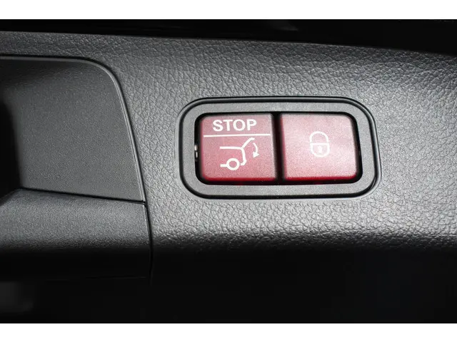 Mercedes-Benz GLA-klasse 200 163pk DCT Automaat Progressive Navigatie Climate Control Camera Electri...