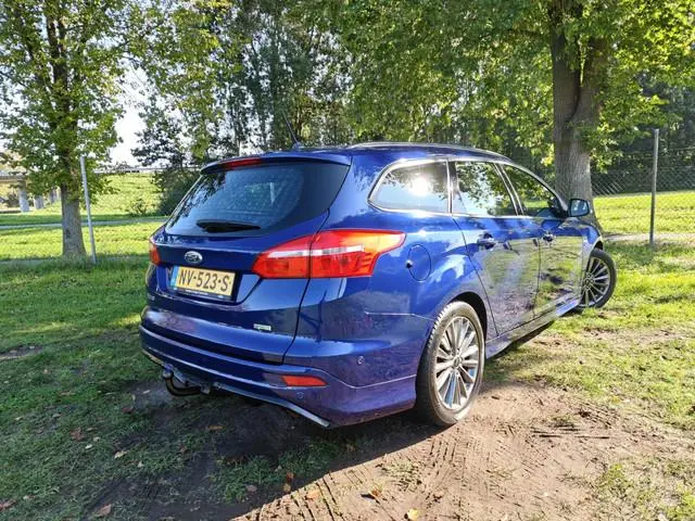 Ford Focus Wagon 1.0 ST-Line | P. SENSOREN | AIRCO | NAVI | CRUISE | HAAK |