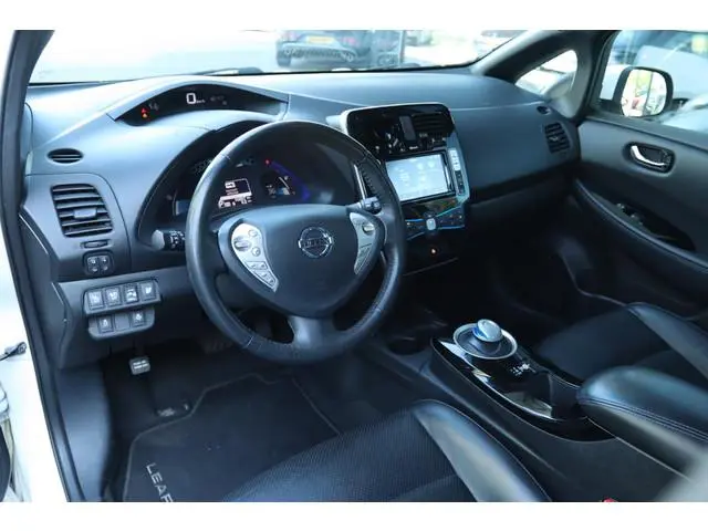 NISSAN LEAF TEKNA 30 KWH | LEDER | 360 CAMERA | KEY-LESS | NAVI | CRUISE | CLIMATE | BOSE