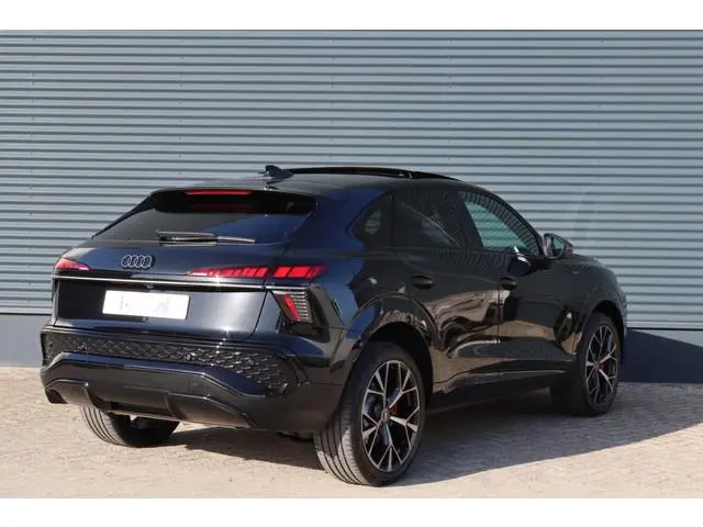 Audi Q3 Sportback 1.5 200kW e-hybrid S-Line Pano/Sonos/360/Tech Pro/Elek. stoelen+mem/Head-up/Keyles...