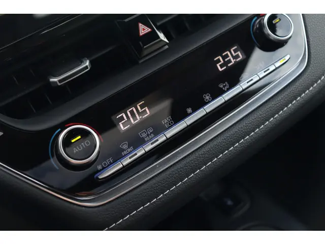 Toyota Corolla Touring Sports