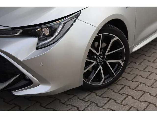 Toyota Corolla Touring Sports