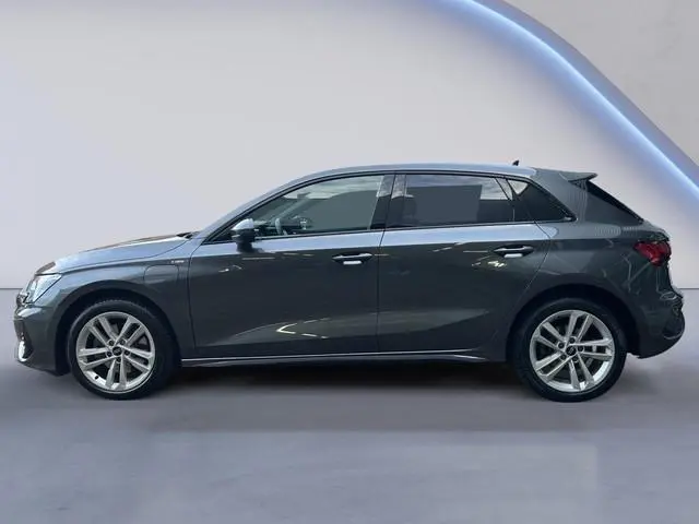 Audi A3 Sportback 40 TFSI e Edition S Line /Apple & Android carplay/Achteruitrijcamera/Stoelverwarmi...