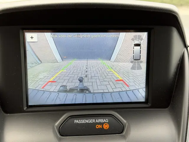 Ford Transit 350 2.0 TDCI 131 PK Euro 6 L2H2 Trend Cruise control/trekhaak/ navigatie systeem 