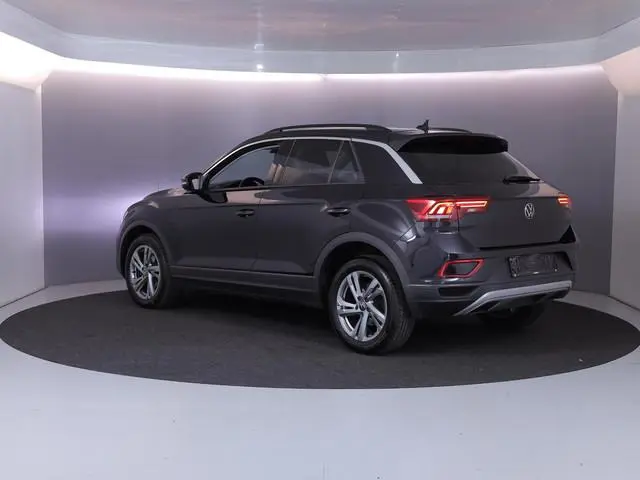 Volkswagen T-Roc 1.0 TSI Life 75 Edition 110pk 6bak| Navi| 17'LM-velgen| Camera