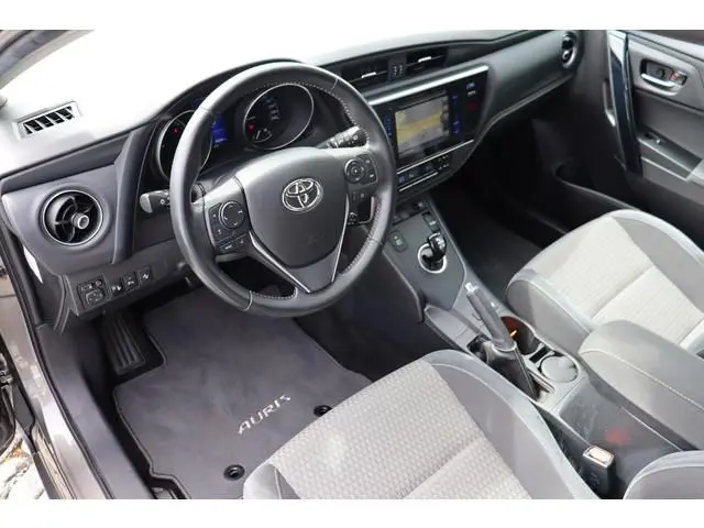 Toyota Auris 1.8 Hybrid Dynamic Go Parkeersensoren, Safety sense