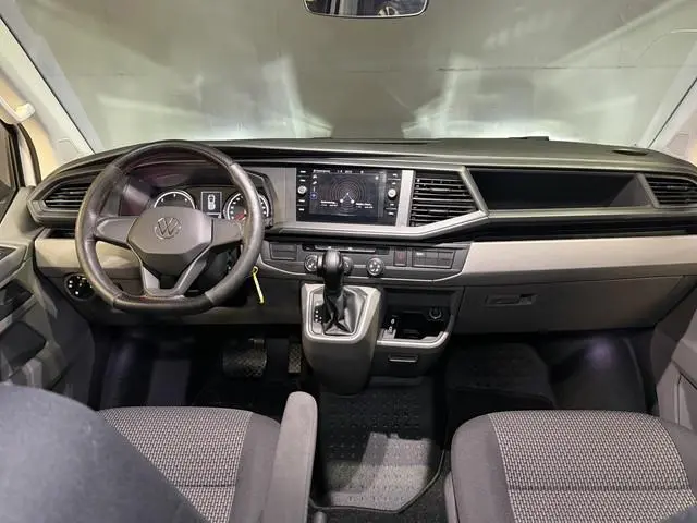 Volkswagen Transporter 2.0 TDI L2H1 30 DC Highline | Origineel NL | Apple carplay  | Camera | Trekha...