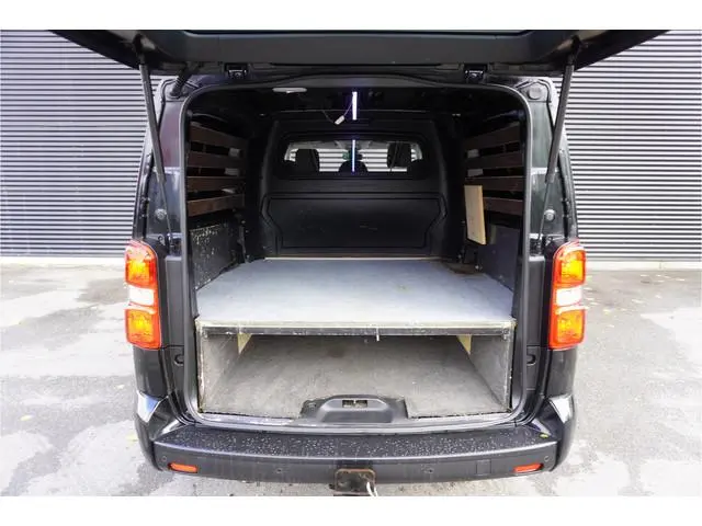 Opel Vivaro 2.0 123pk Automaat L3H1 Dubbele cabine Innovation Trekhaak Head up display Apple carplay...