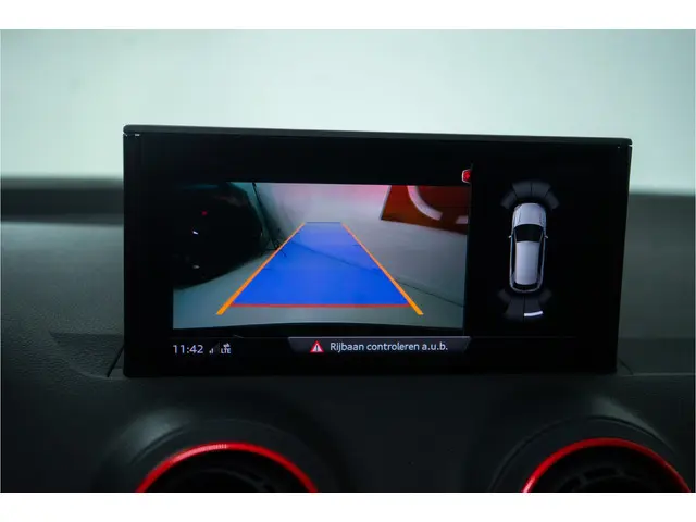 Audi SQ2