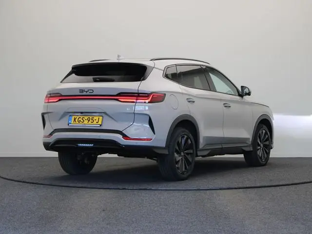 BYD SEAL U