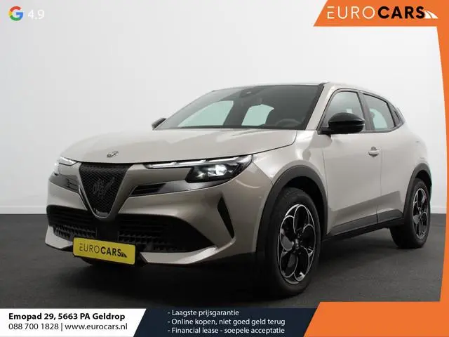 Alfa Romeo Junior Elettrica Automaat 156PK Adaptieve Cruise Control LMV 18 inch Full Led Matrix Park...