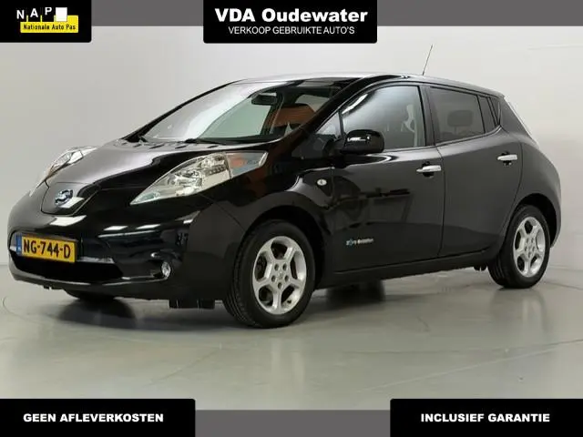 Nissan LEAF Acenta 30 kWh Navi/Camera/Keyless/Verw stoel