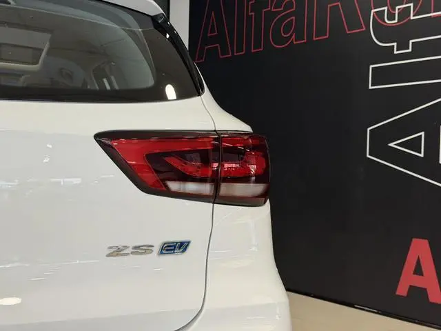 MG ZS EV