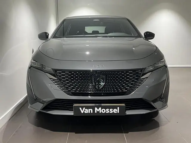 Peugeot e-308