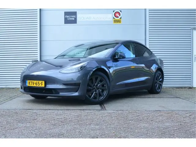 Tesla Model 3 Standard RWD Plus 60 kWh LFP accu, Warmtepomp, AutoPilot3.0
