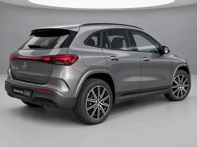Mercedes-Benz EQA 250+ AMG | Panoramadak | Night Pakket | Winter Pakket | 360° Camera | Sierdelen Li...