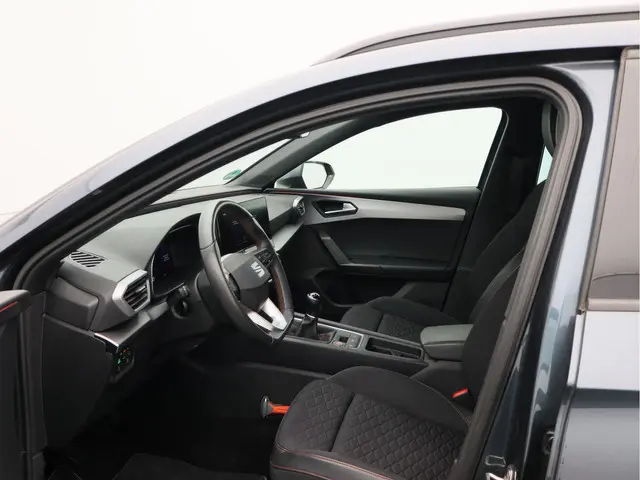 SEAT Leon Sportstourer 1.5 TSI FR Business Intense/ mooie auto!