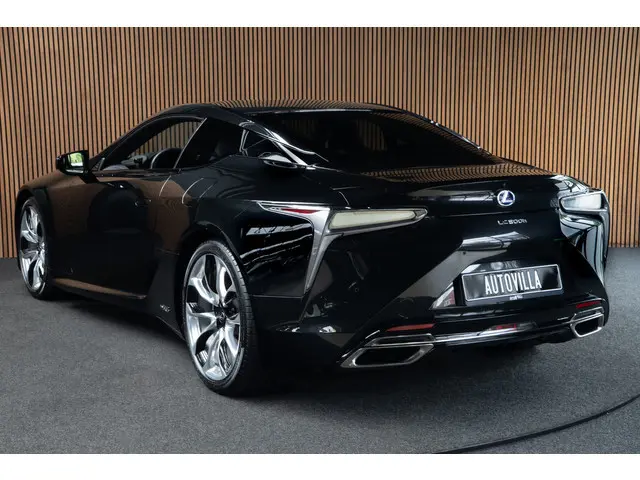 Lexus LC 500h TourinPack - Carbon - 21 Inch - Achterasbesturing - Achterspoiler