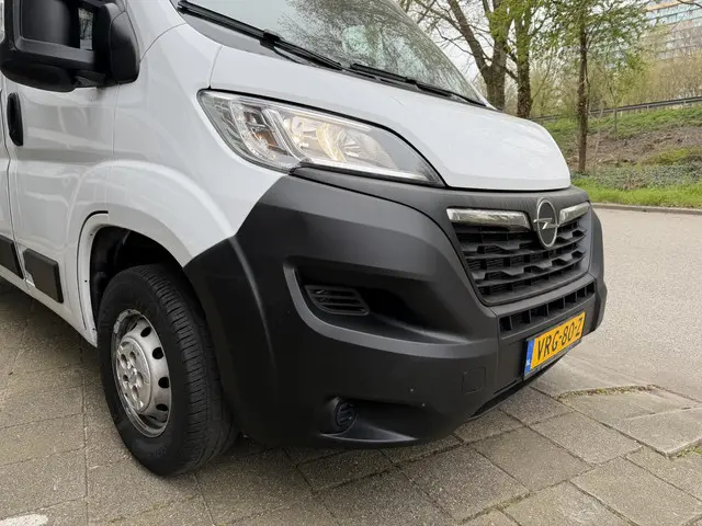 Opel Movano
