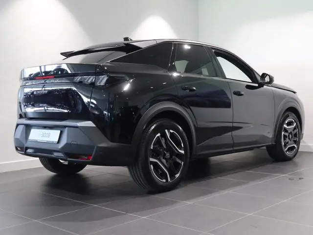 Peugeot e-3008 Allure 73 kWh  | 360 Camera | Warmtepomp | Carplay