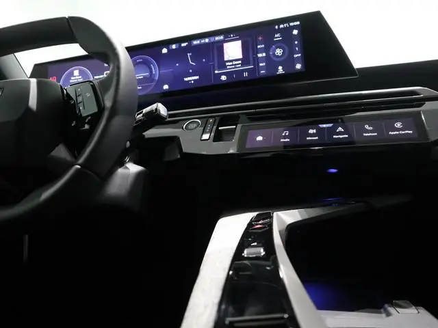 Peugeot e-3008