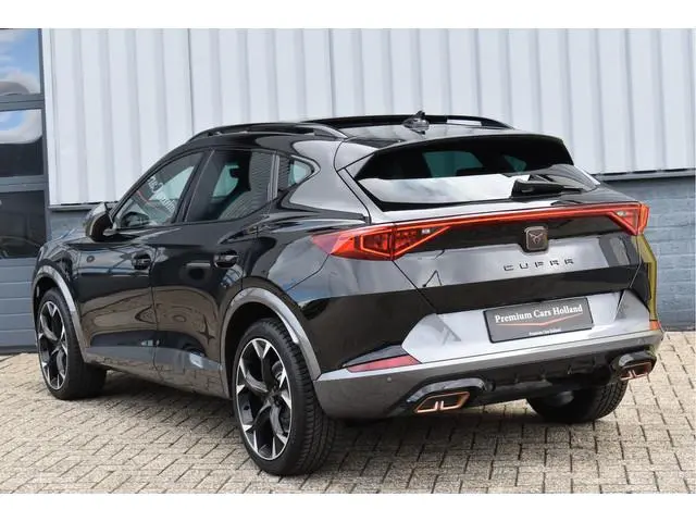 CUPRA Formentor 1.4 e-Hybrid VZ 245 Pk Carbon Schaalstoelen Pano Navi 360 Camera Led Full Led 19 Inc...