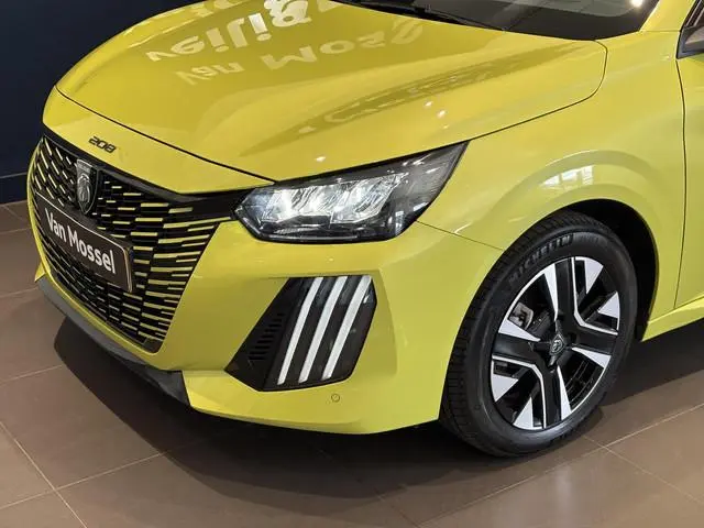 Peugeot 208 1.2 Hybrid 100 e-DCS6 Allure