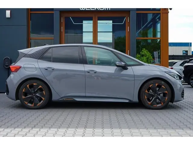 Cupra Born