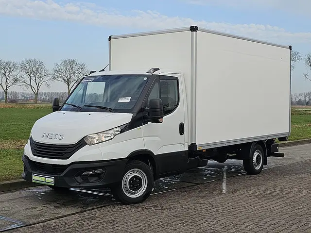 IVECO DAILY 35S14       bakwagen laadklep!