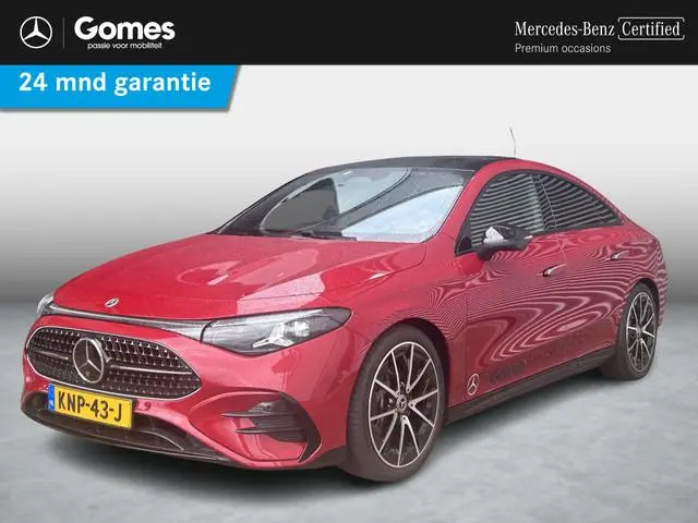 Mercedes-Benz CLA 180 Business Solution AMG | Night Pakket | Panoramadak | Trekhaak | DISTRONIC Afst...